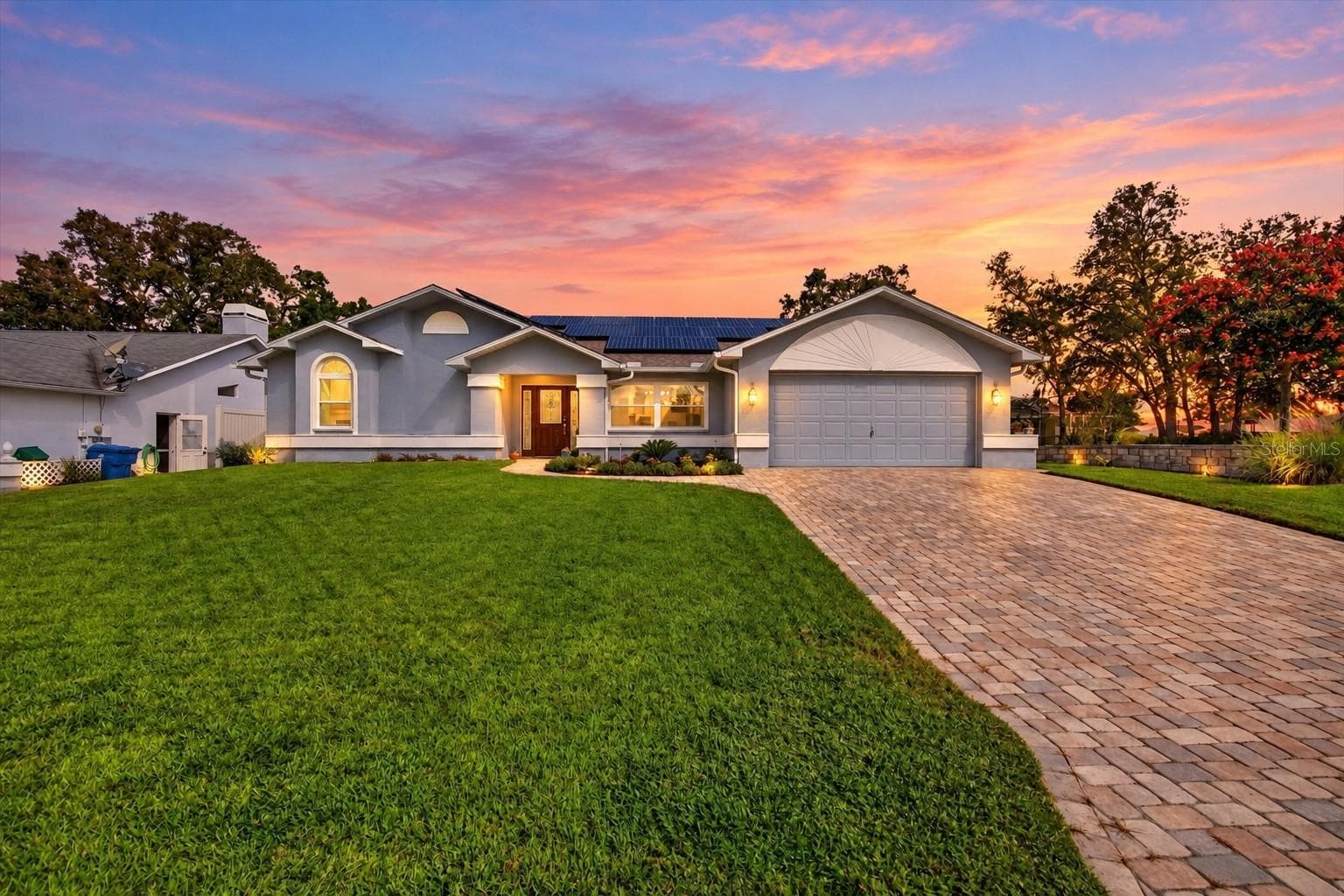 3/2/2 Pool Home in Berkeley Manor - 8185 SPANISH OAK DR, SPRING HILL