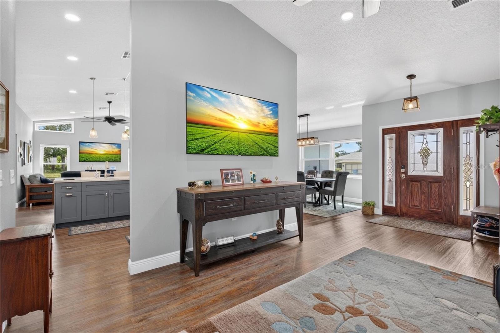 Living Room & Foyer - 8185 SPANISH OAK DR, SPRING HILL