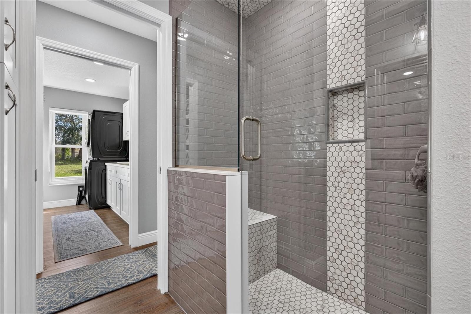 Bathroom 2 Walk in Shower with Niche - 8185 SPANISH OAK DR, SPRING HILL