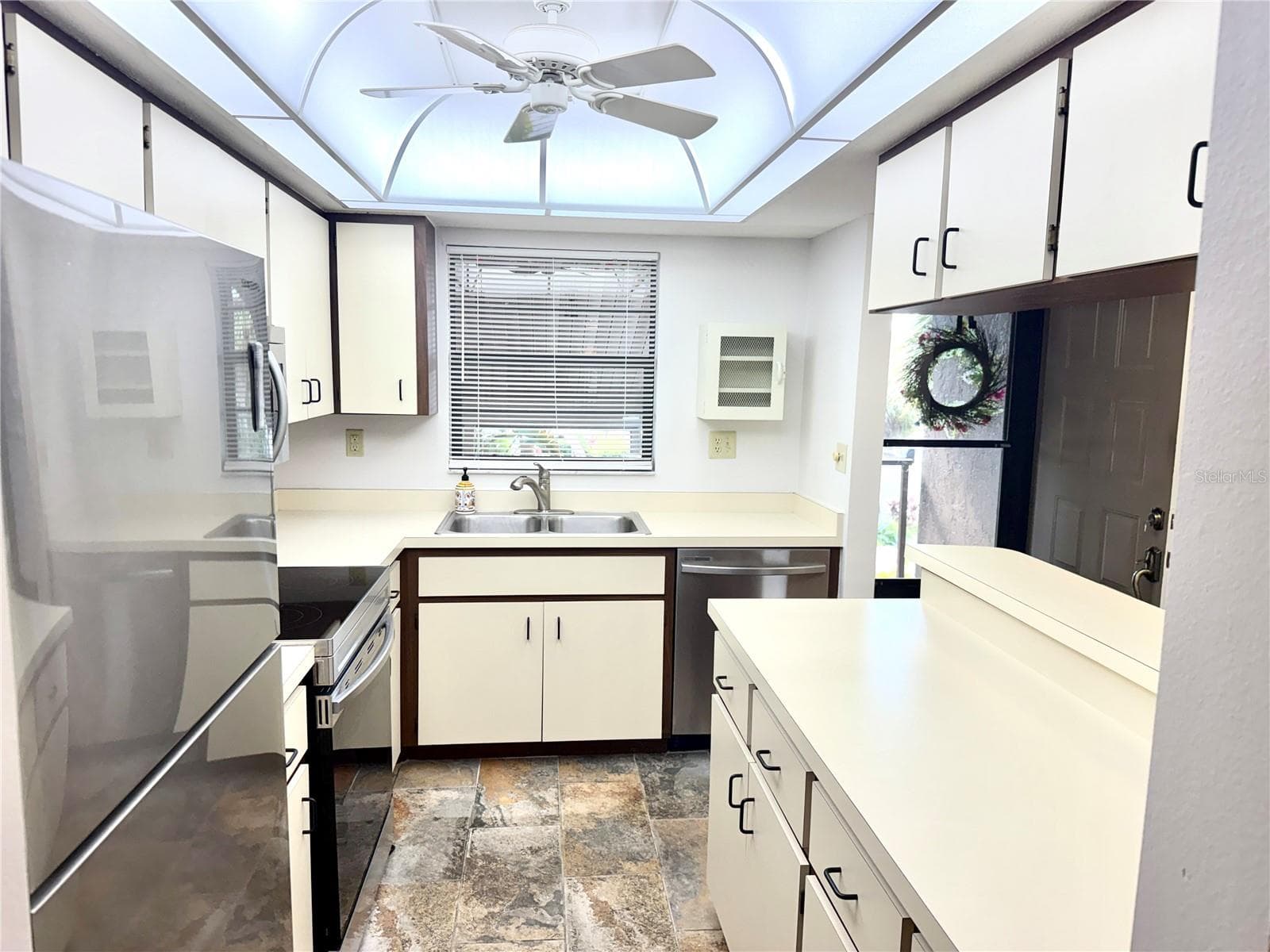 Condominium at 937 CAPRI ISLES BLVD #56, VENICE, photo 17 of 55