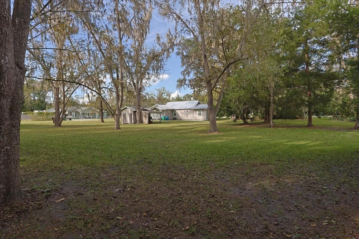 Single Family Residence at 24683 W US HIGHWAY 27, HIGH SPRINGS, photo 32 of 33