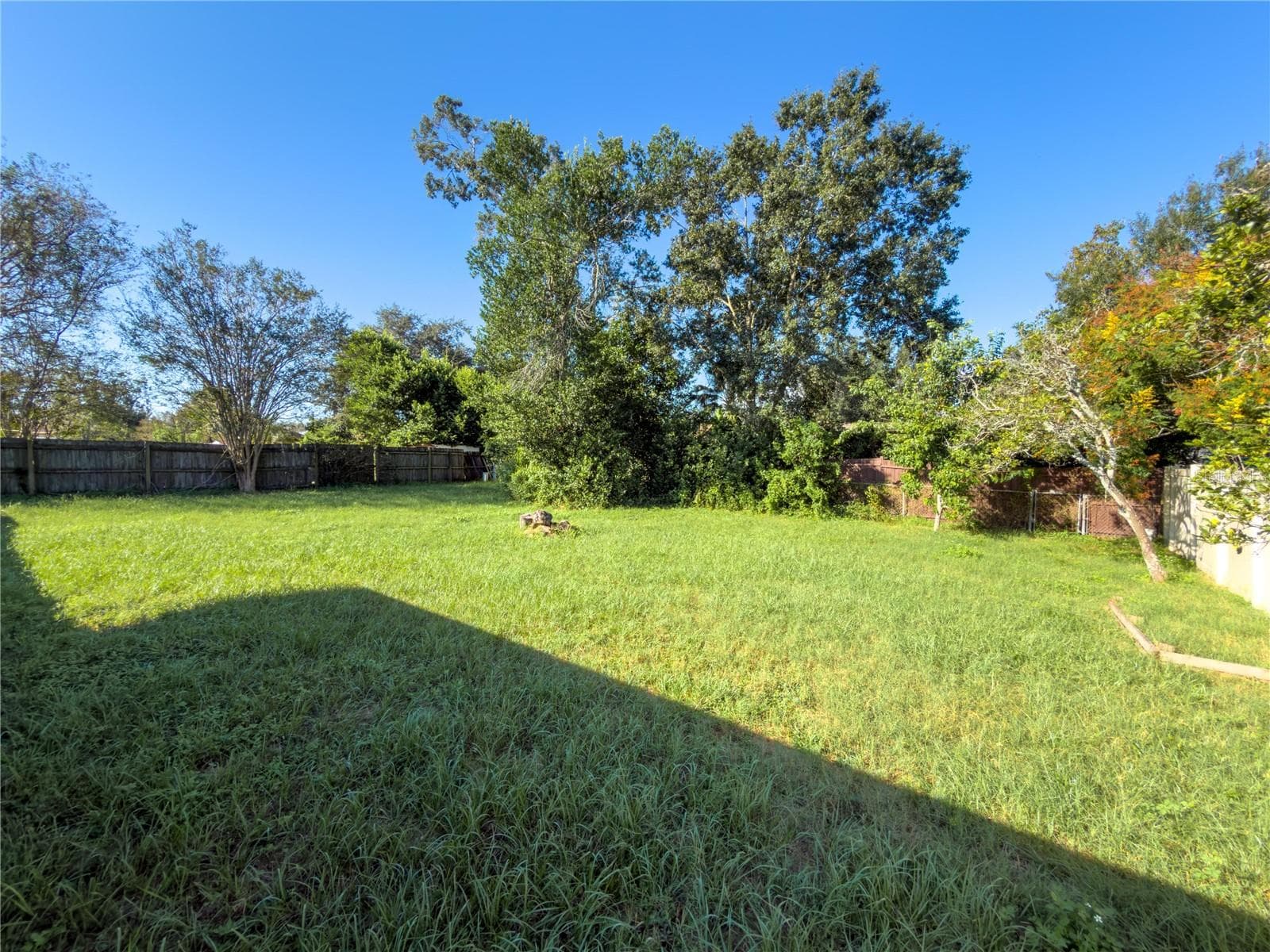 Backyard - 1804 ORANGE HILL DR, BRANDON