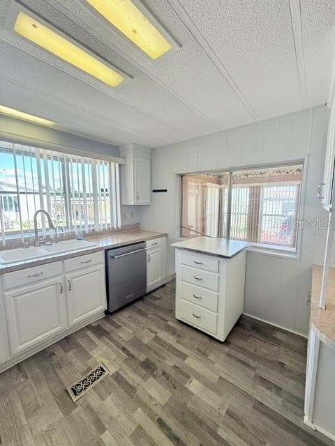 Mobile Home at 706 ELIZABETH LN, LAKELAND, photo 14 of 41