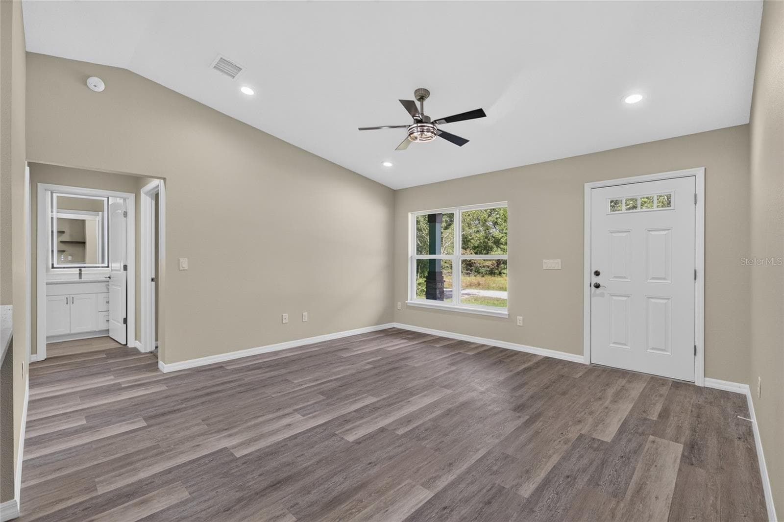Single Family Residence at 13516 SW 112TH PL, DUNNELLON, photo 5 of 55