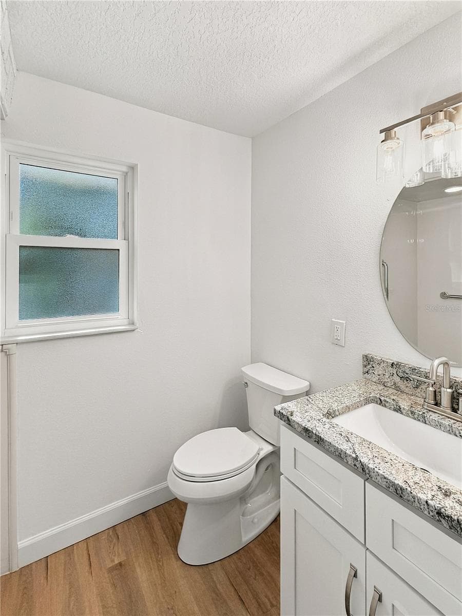 Main Bathroom - 106 KENT CT, PORT ORANGE