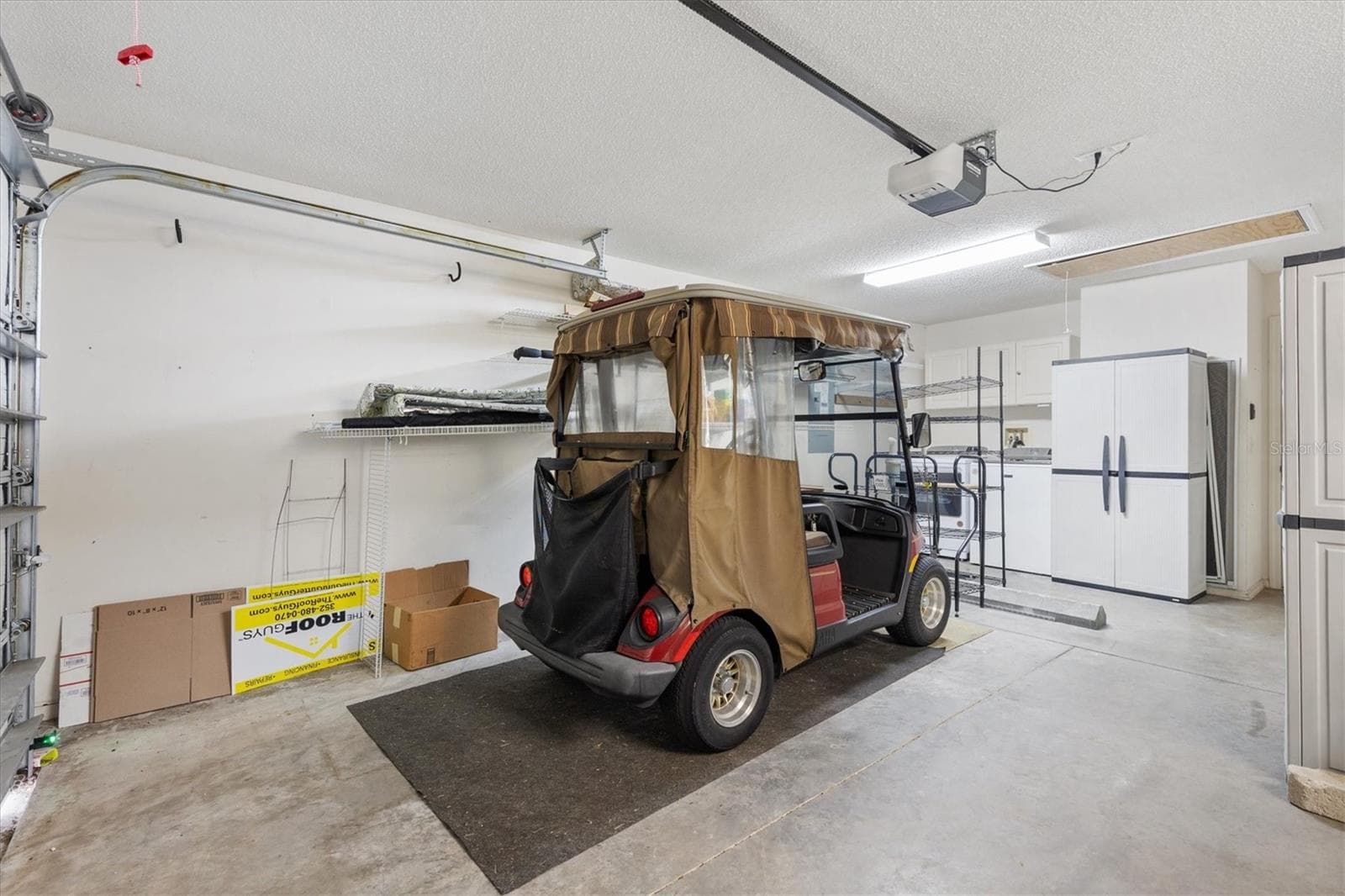 YAMAHA GAS GOLF CART - 2379 BATON PL, THE VILLAGES
