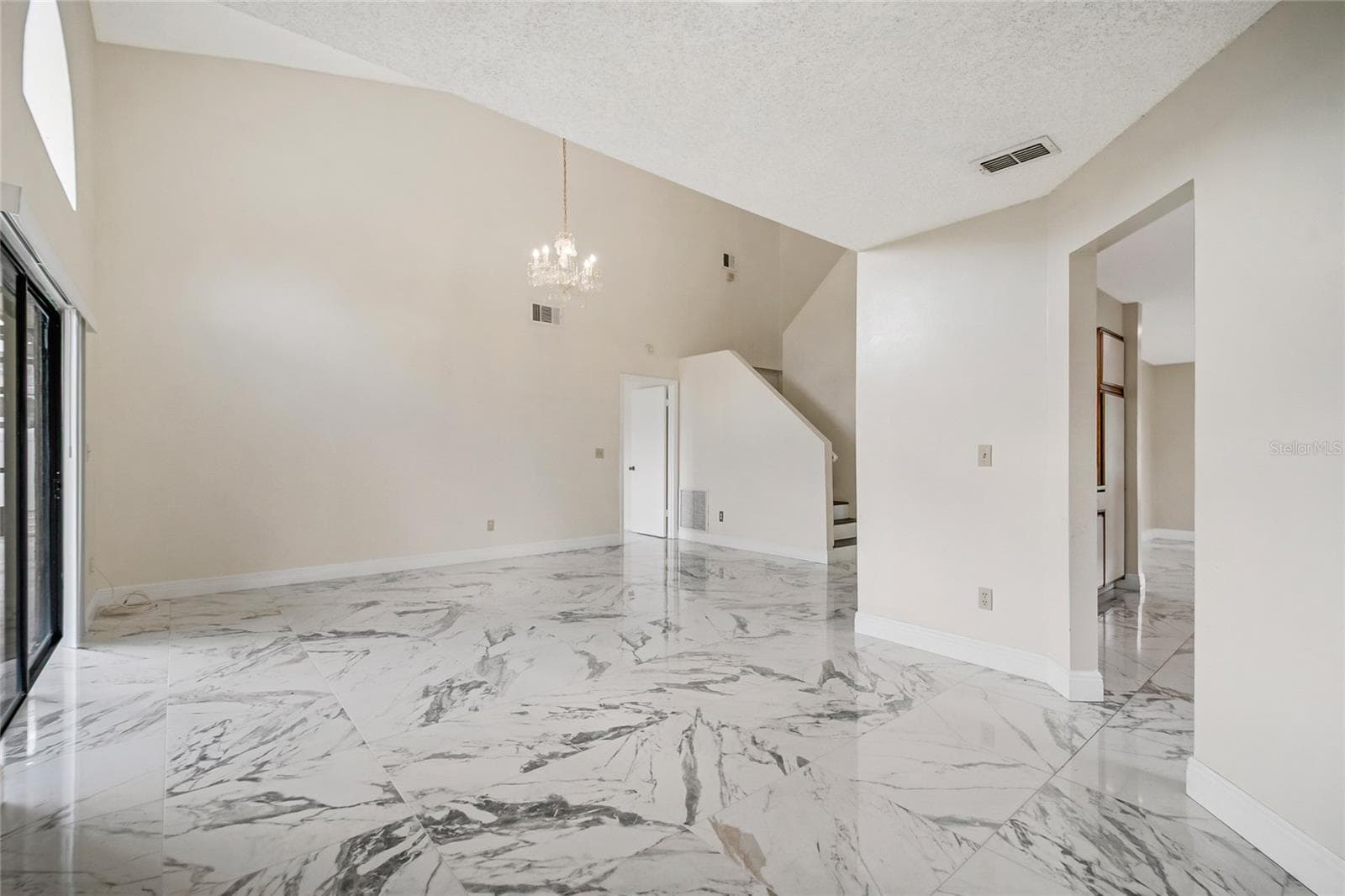Single Family Residence at 301 BLUE BAYOU DR, KISSIMMEE, photo 18 of 44