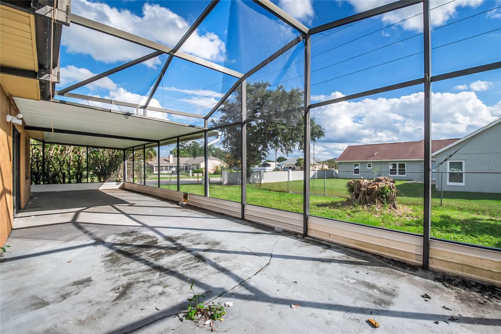 Single Family Residence at 301 BLUE BAYOU DR, KISSIMMEE, photo 41 of 44