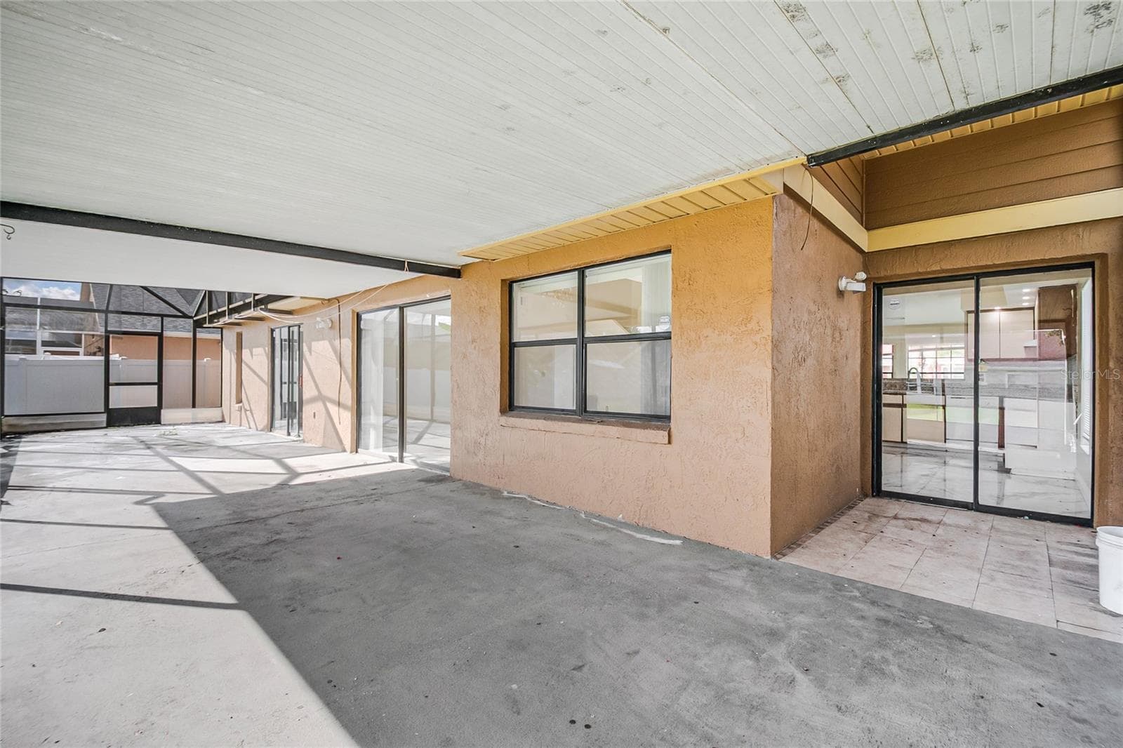 Single Family Residence at 301 BLUE BAYOU DR, KISSIMMEE, photo 42 of 44