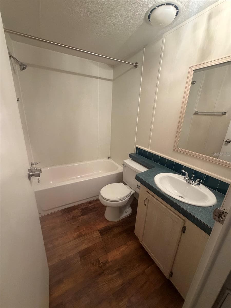 Bathroom 2 - 4909 MERRIN RD, PLANT CITY