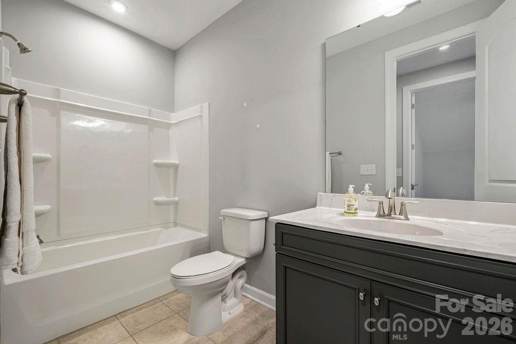 Upstairs Bathroom - 3232 Marchers Trace Drive, Mint Hill