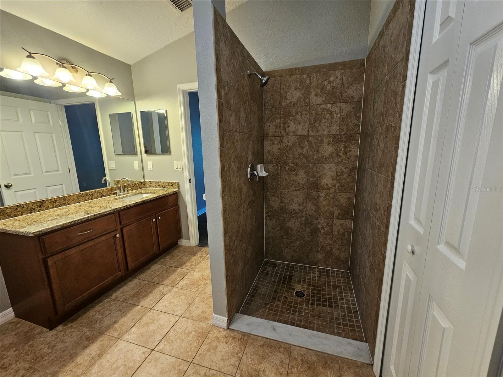 Single Family Residence at 12141 137TH ST N, LARGO, photo 18 of 30