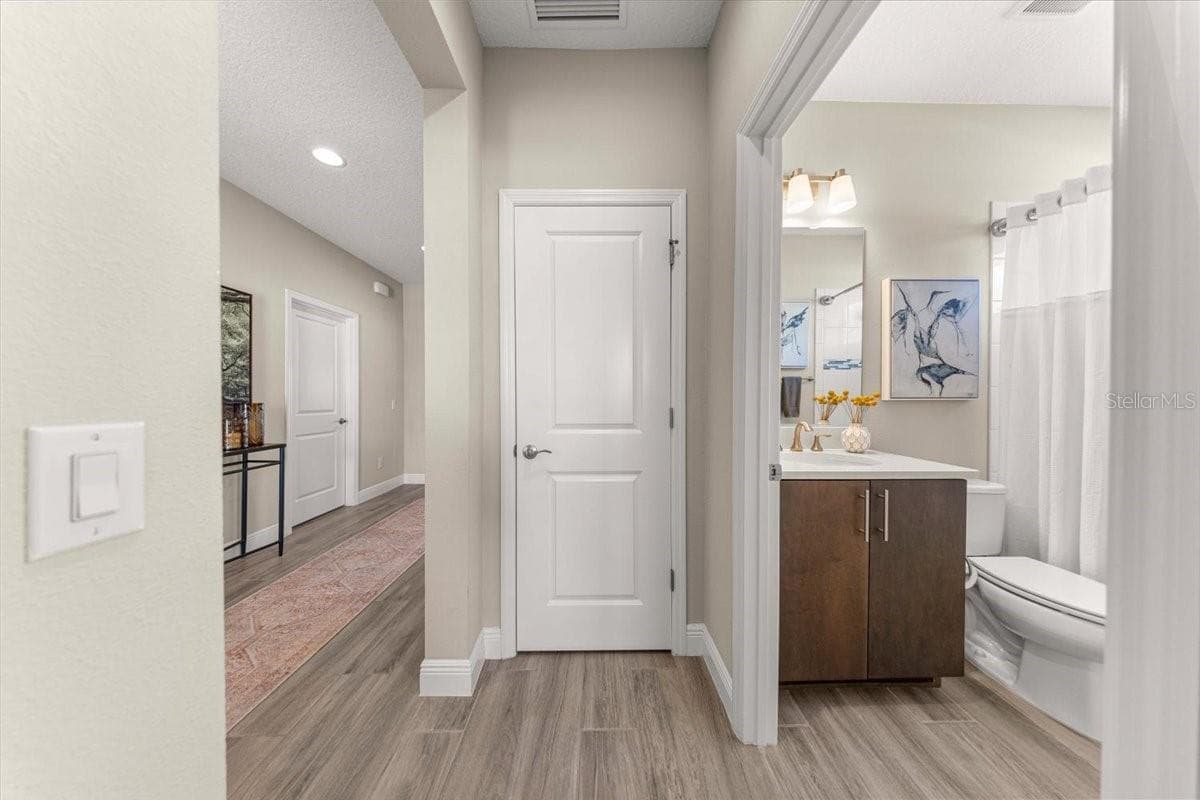 Coat Closet - 5179 NW 35TH LANE RD, OCALA
