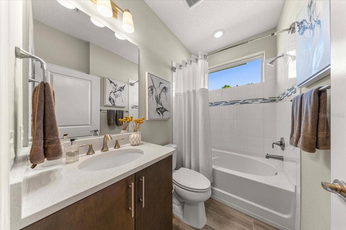 Second Full Bathroom - 5179 NW 35TH LANE RD, OCALA