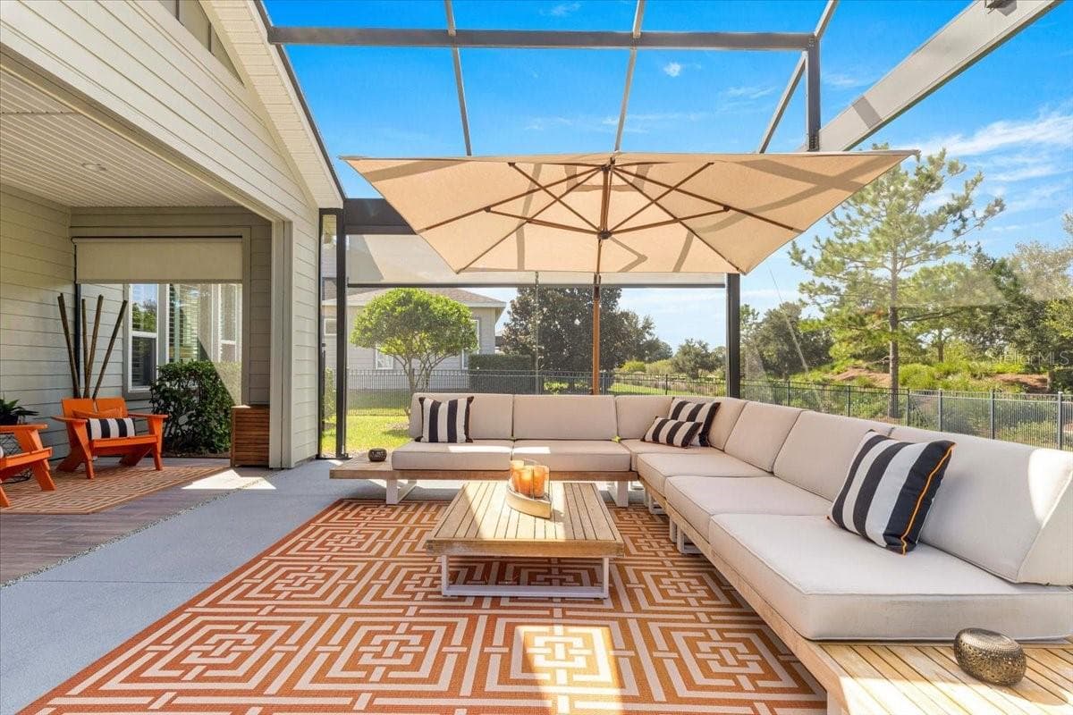 Large Screened Indoor/Outdoor Living Area - 5179 NW 35TH LANE RD, OCALA