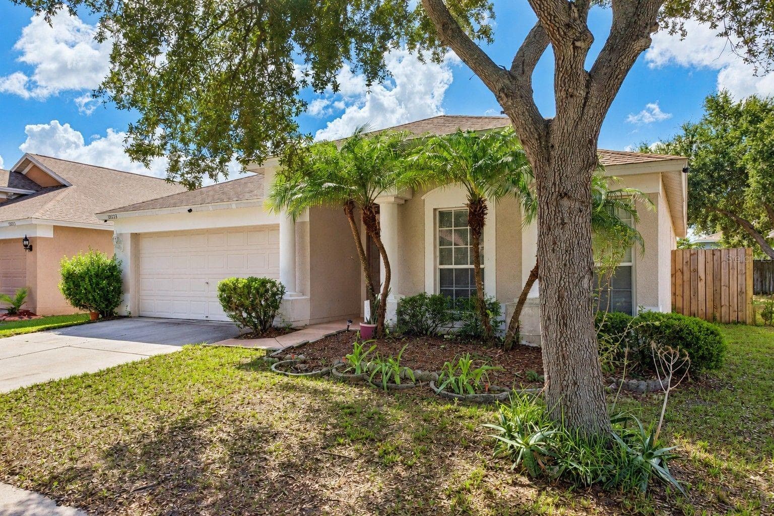 Single Family Residence at 13233 EARLY RUN LN, RIVERVIEW, photo 2 of 29