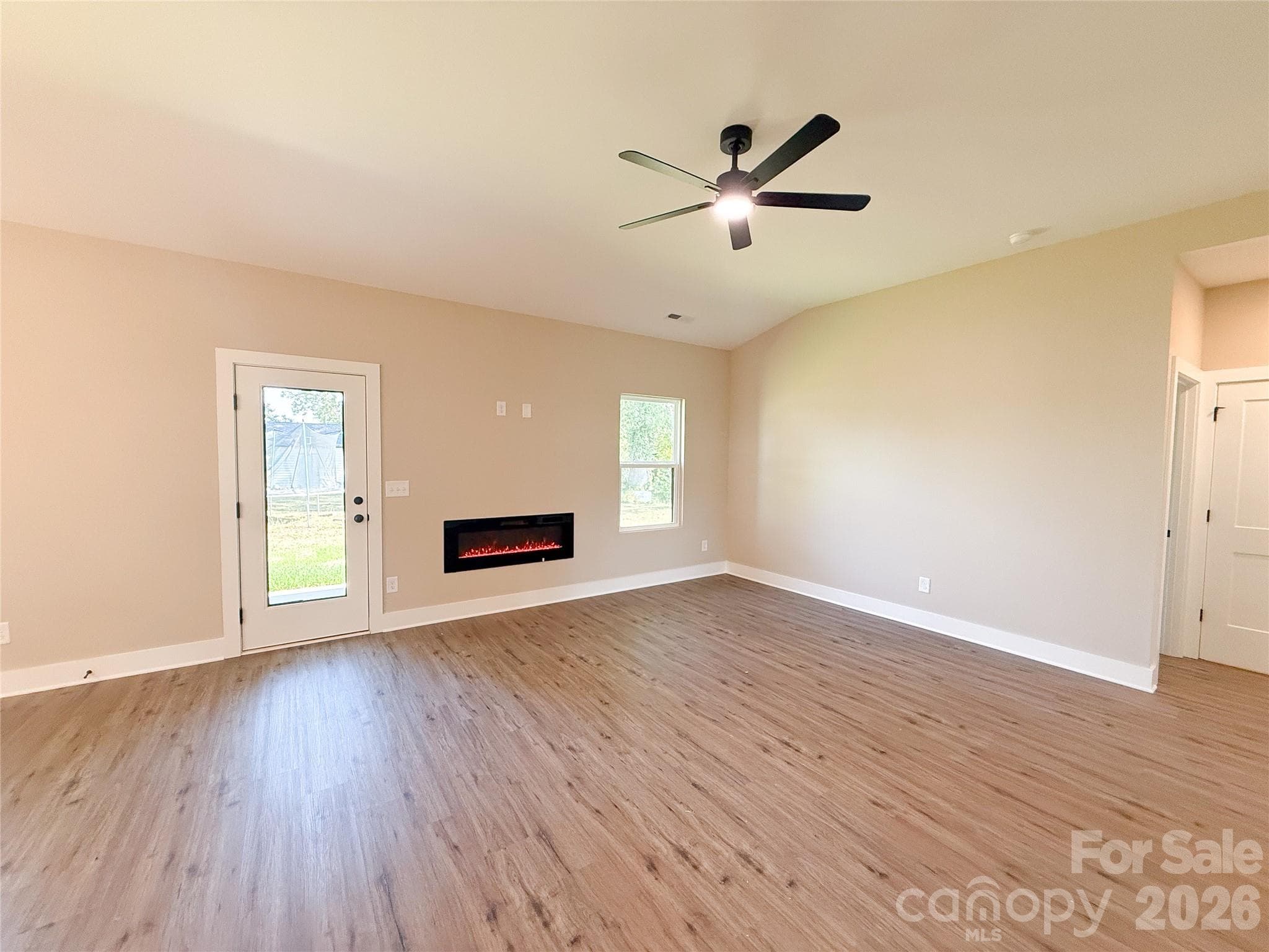 Living area - 212 Bethpage Road, Kannapolis