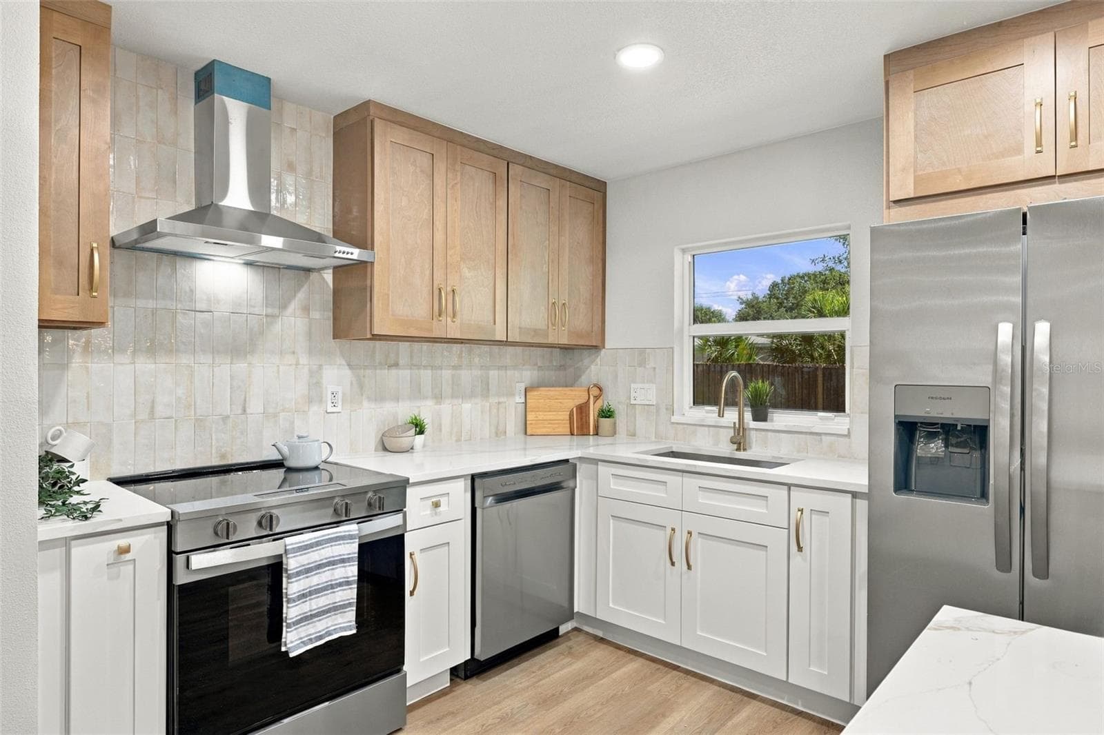 Single Family Residence at 4506 S CAMERON AVE, TAMPA, photo 13 of 35