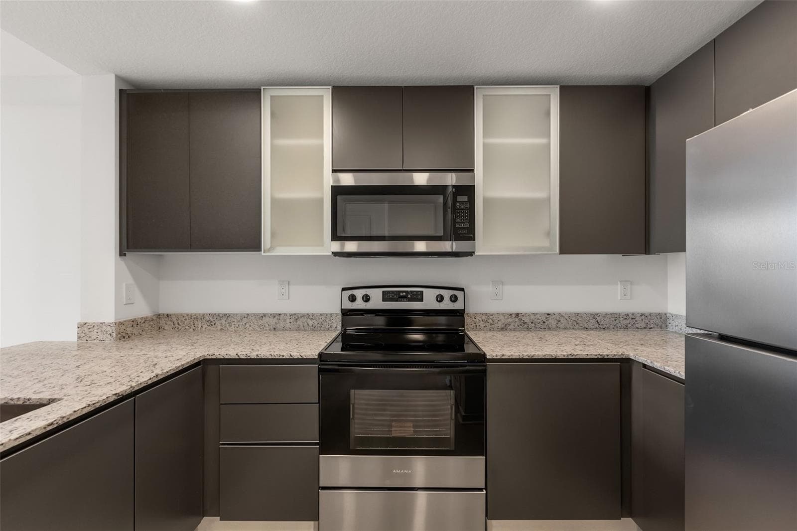 Kitchen Space - 5591 MILLENIA PARK BLVD #209, ORLANDO