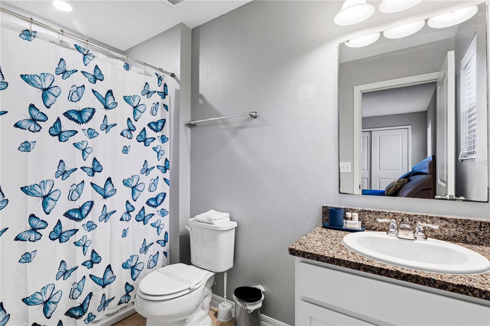 En-suite bath#2 - 5150 CROWN HAVEN DR, KISSIMMEE