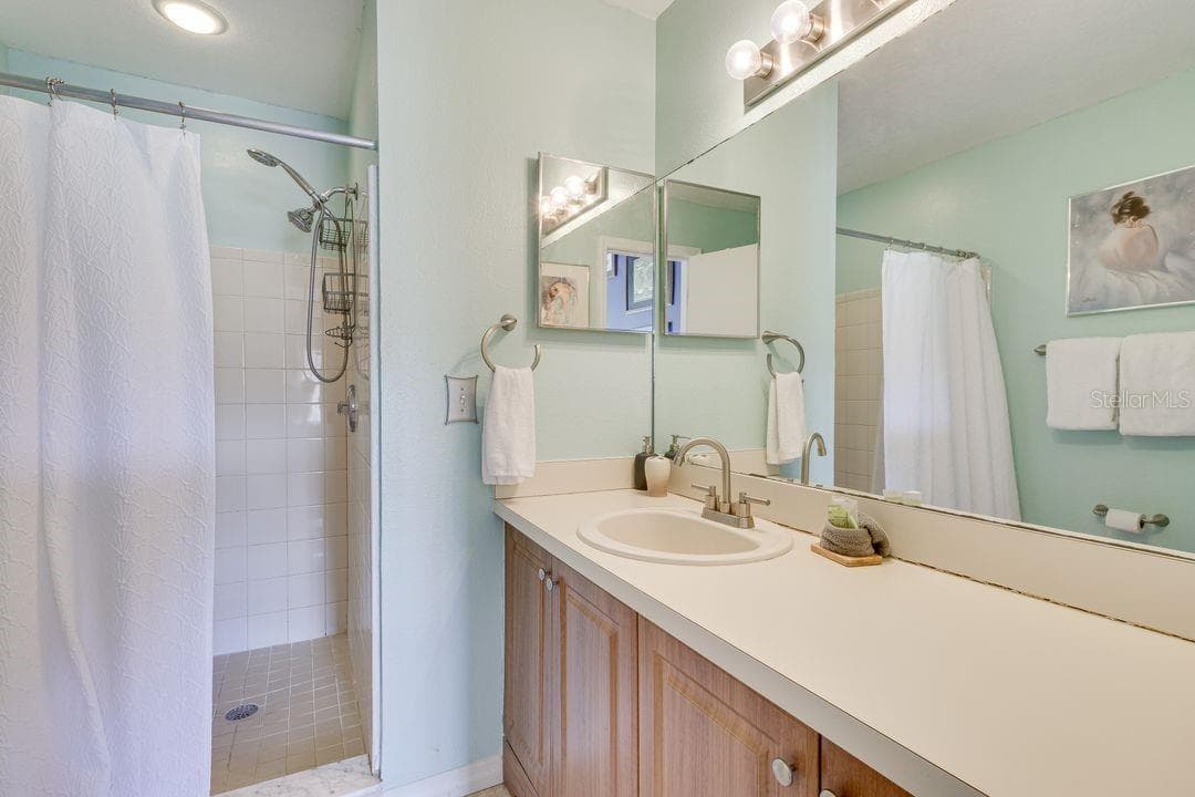 Condominium at 5004 LAGUNA BAY CIR #54, KISSIMMEE, photo 13 of 30