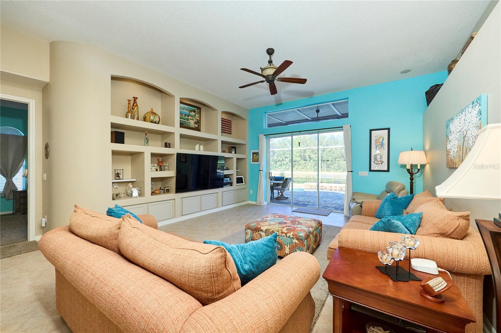 Single Family Residence at 18016 ROYAL FOREST DR, TAMPA, photo 22 of 71