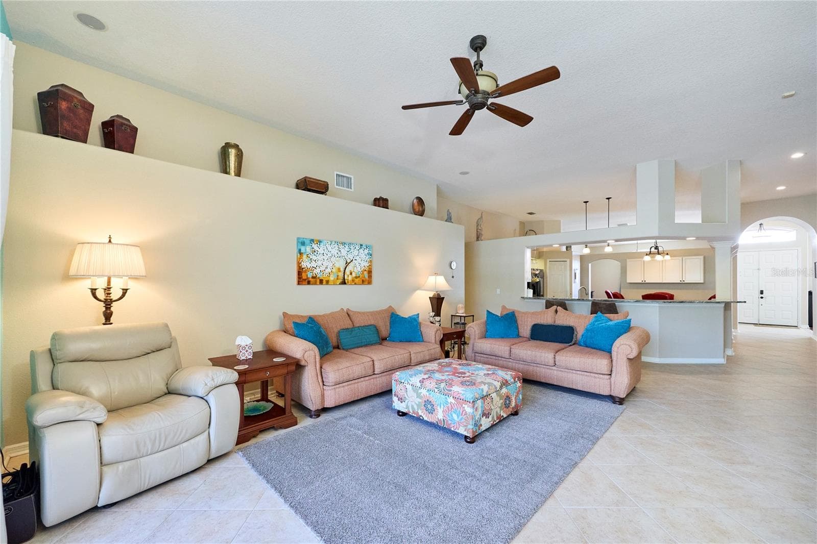 Single Family Residence at 18016 ROYAL FOREST DR, TAMPA, photo 23 of 71