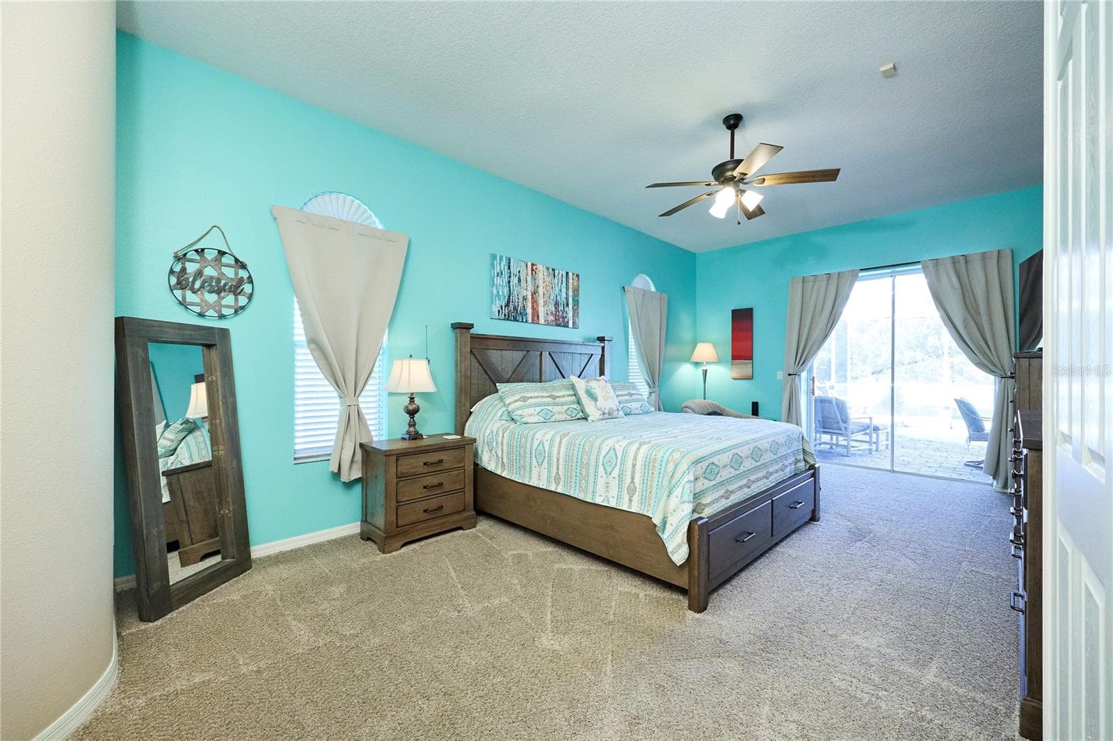 Single Family Residence at 18016 ROYAL FOREST DR, TAMPA, photo 25 of 71