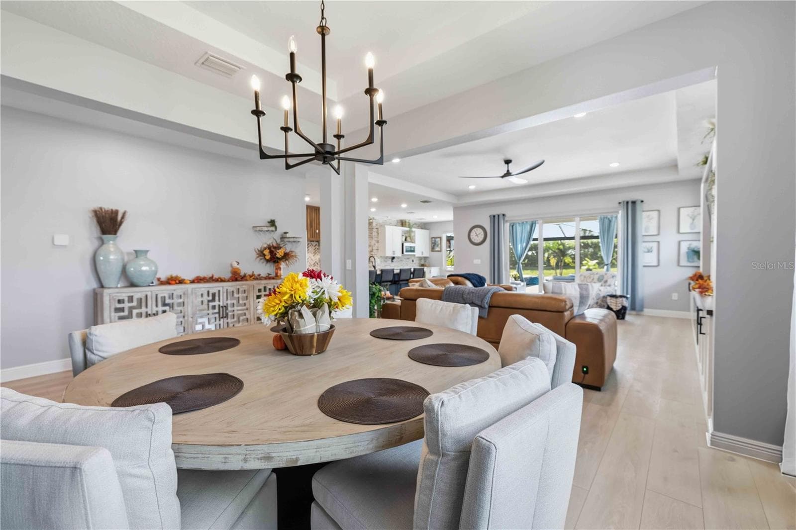 dining room - 17604 BARLEY DR, LAKEWOOD RANCH