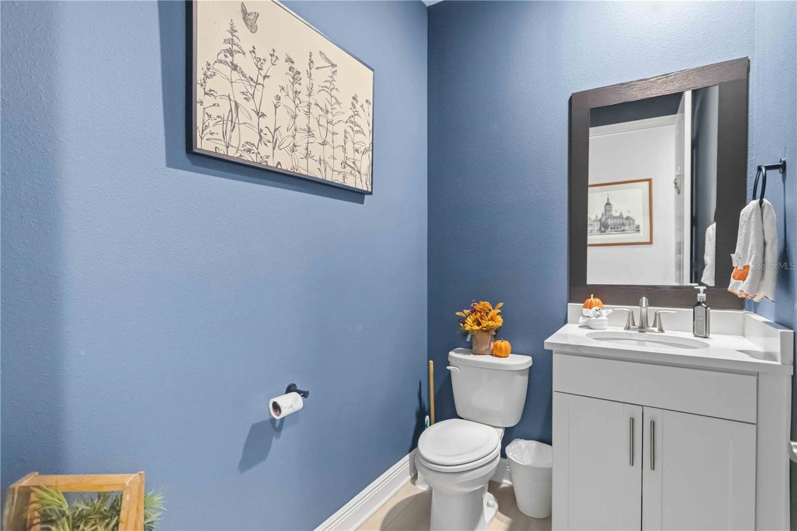 powder bath - 17604 BARLEY DR, LAKEWOOD RANCH