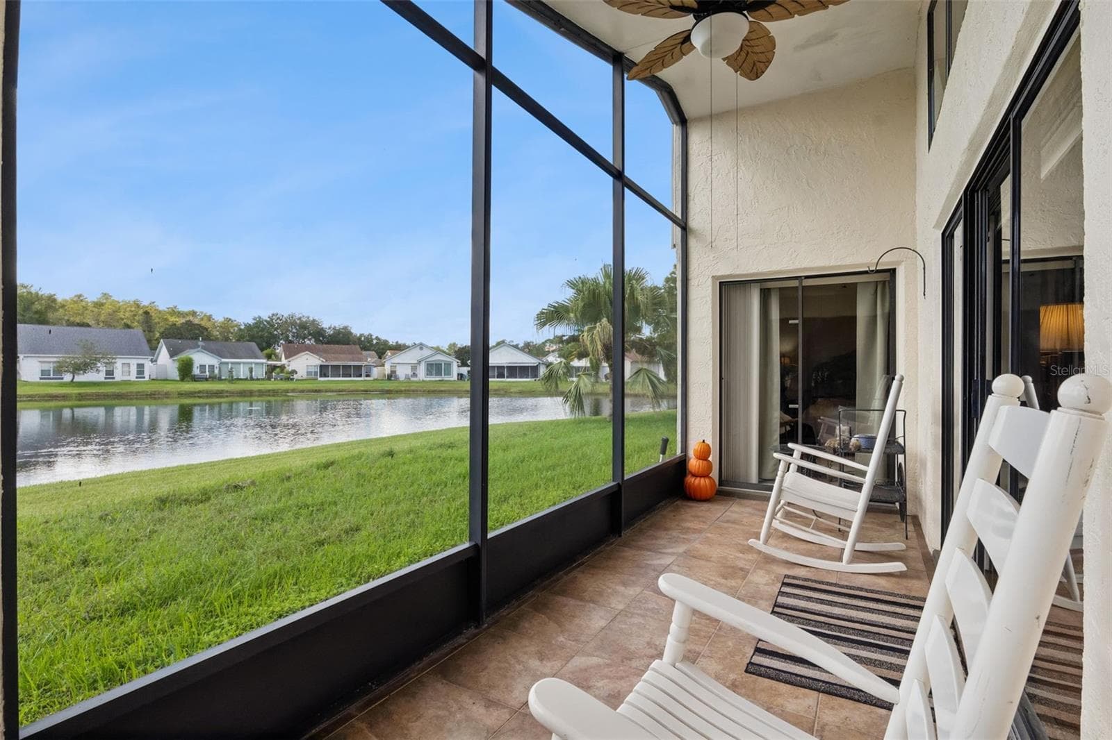 Single Family Residence at 5816 PLUM PUDDING CT, ORLANDO, photo 3 of 42