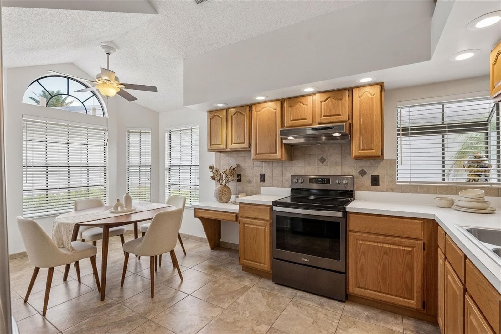 Virtually Staged - 5816 PLUM PUDDING CT, ORLANDO