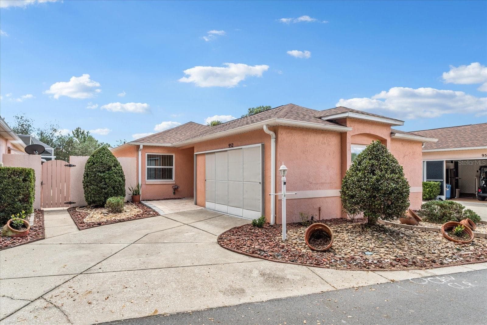 952 AVALON AVE. AVE