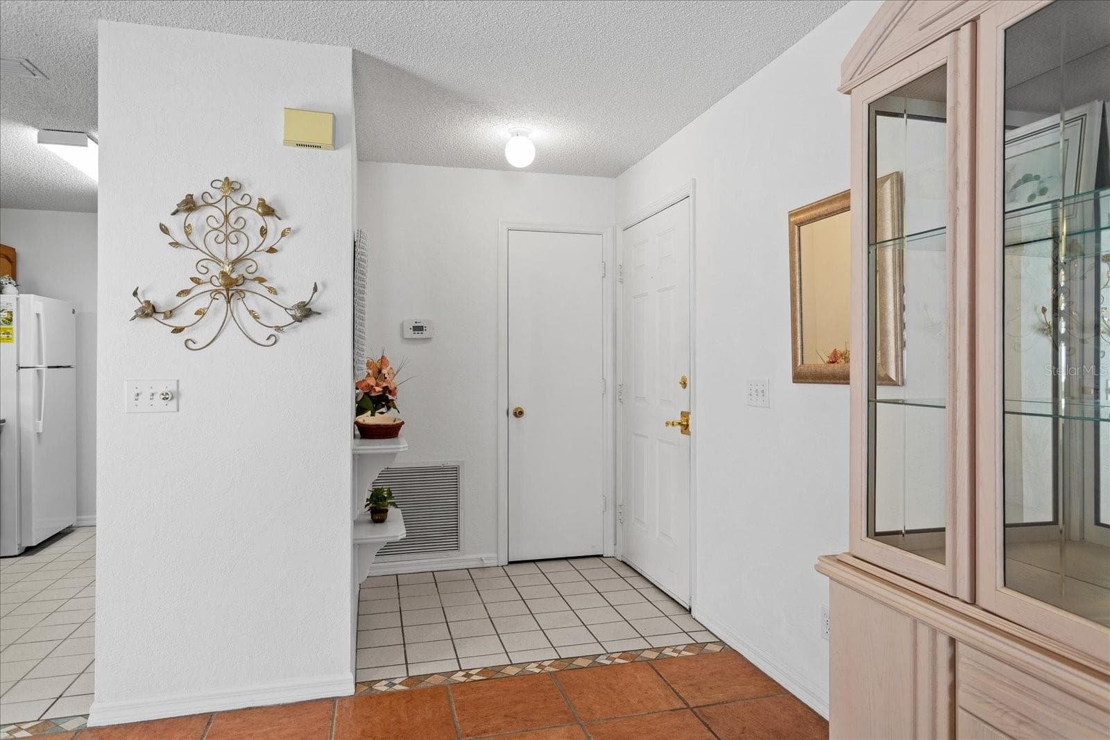 Villa at 952 AVALON AVE. AVE, THE VILLAGES, photo 3 of 27