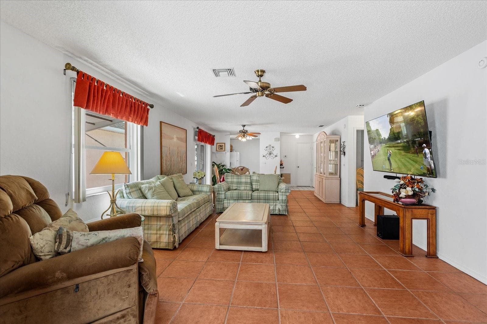 Villa at 952 AVALON AVE. AVE, THE VILLAGES, photo 10 of 27