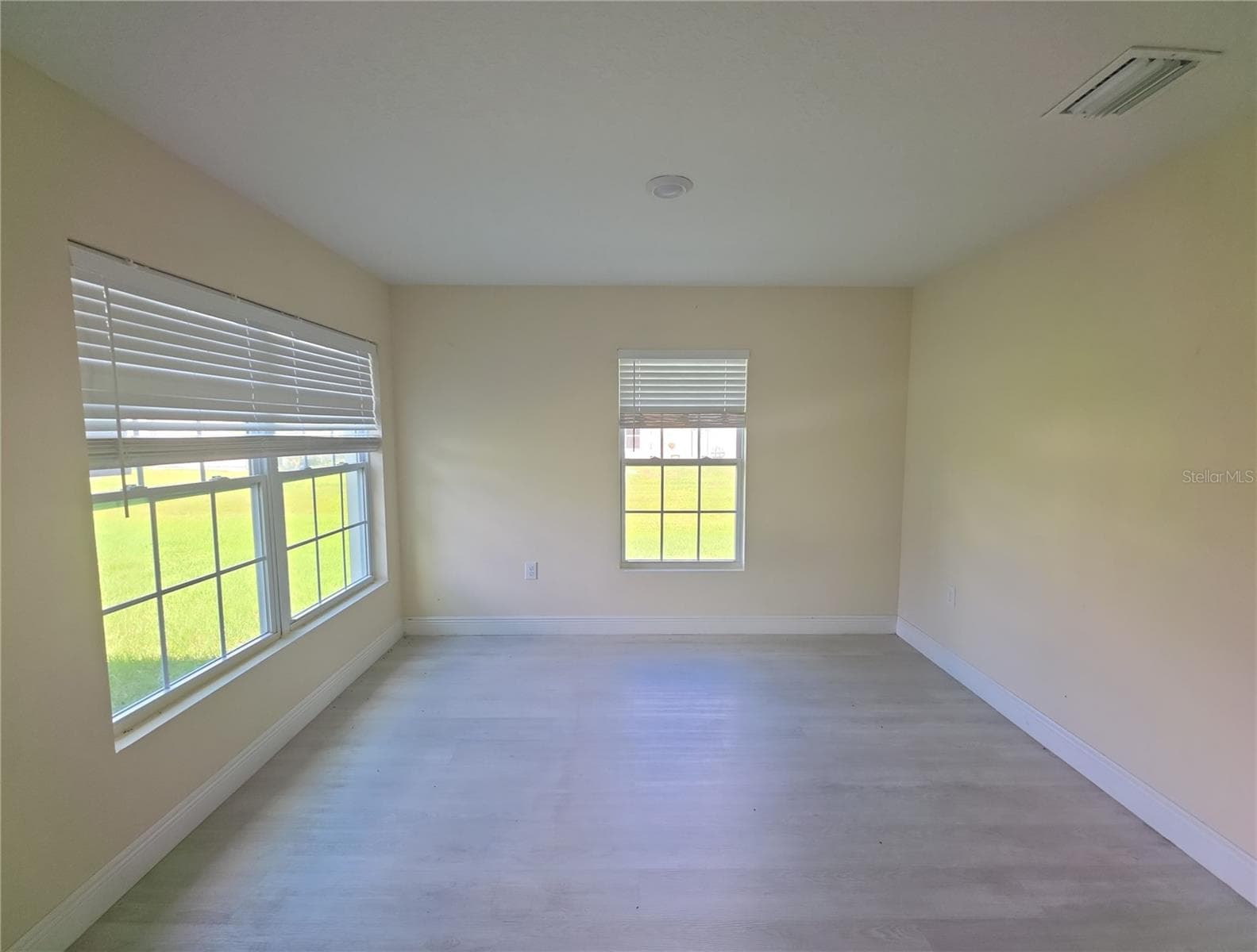 Single Family Residence at 1328 BURNLEY CT, KISSIMMEE, photo 9 of 27