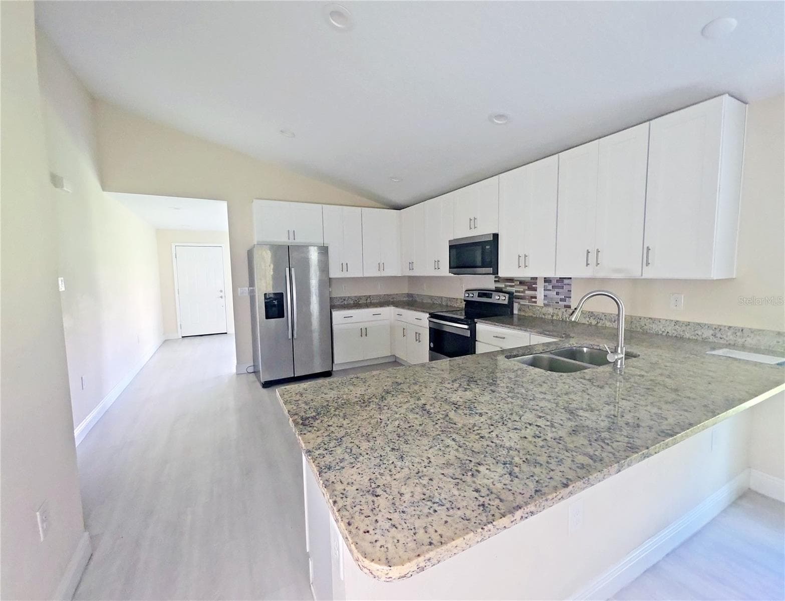 Single Family Residence at 1328 BURNLEY CT, KISSIMMEE, photo 11 of 27