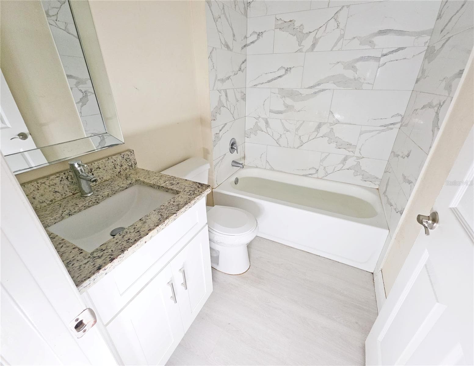 Single Family Residence at 1328 BURNLEY CT, KISSIMMEE, photo 15 of 27