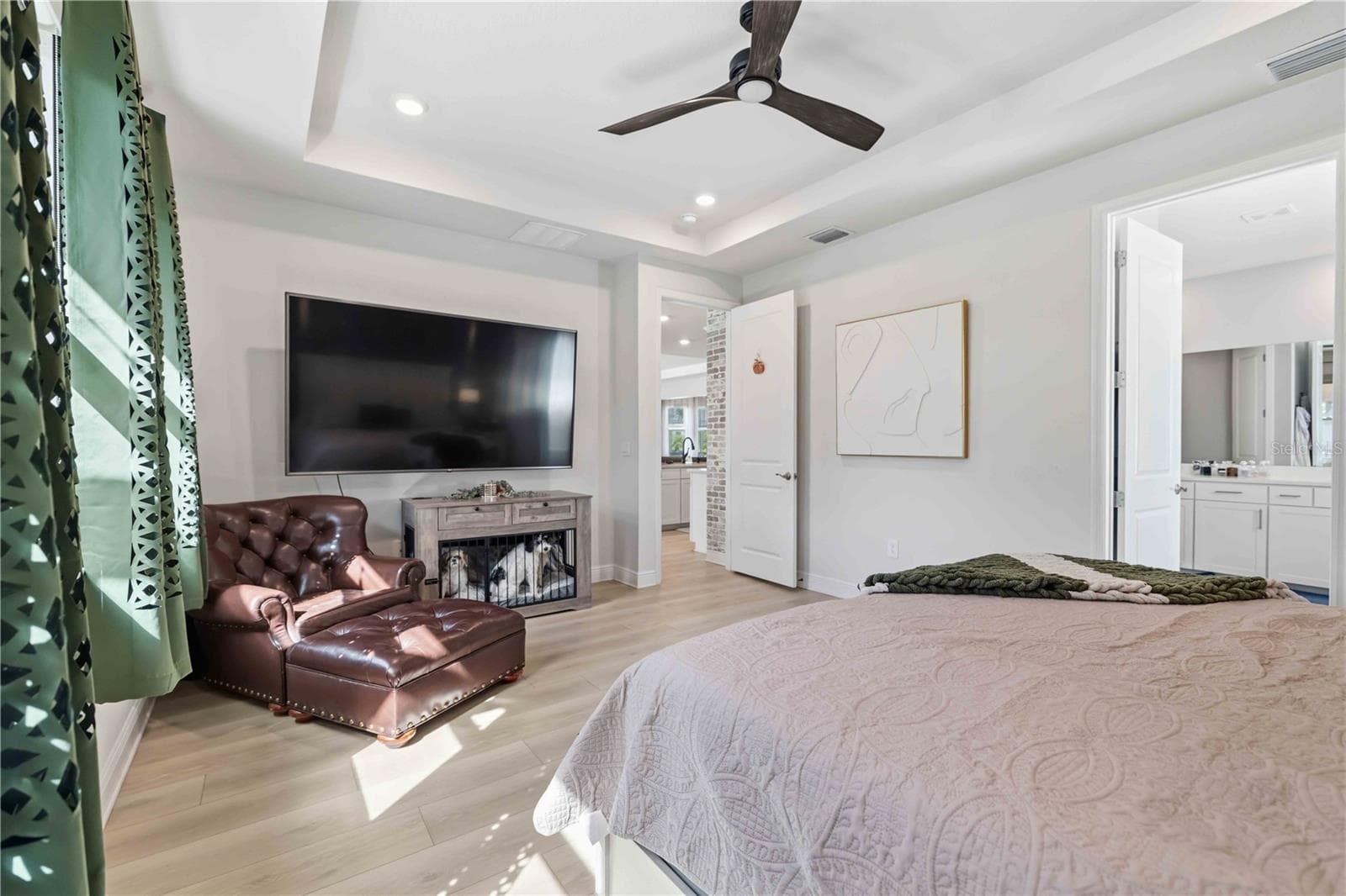 primary bedroom - 17604 BARLEY DR, LAKEWOOD RANCH