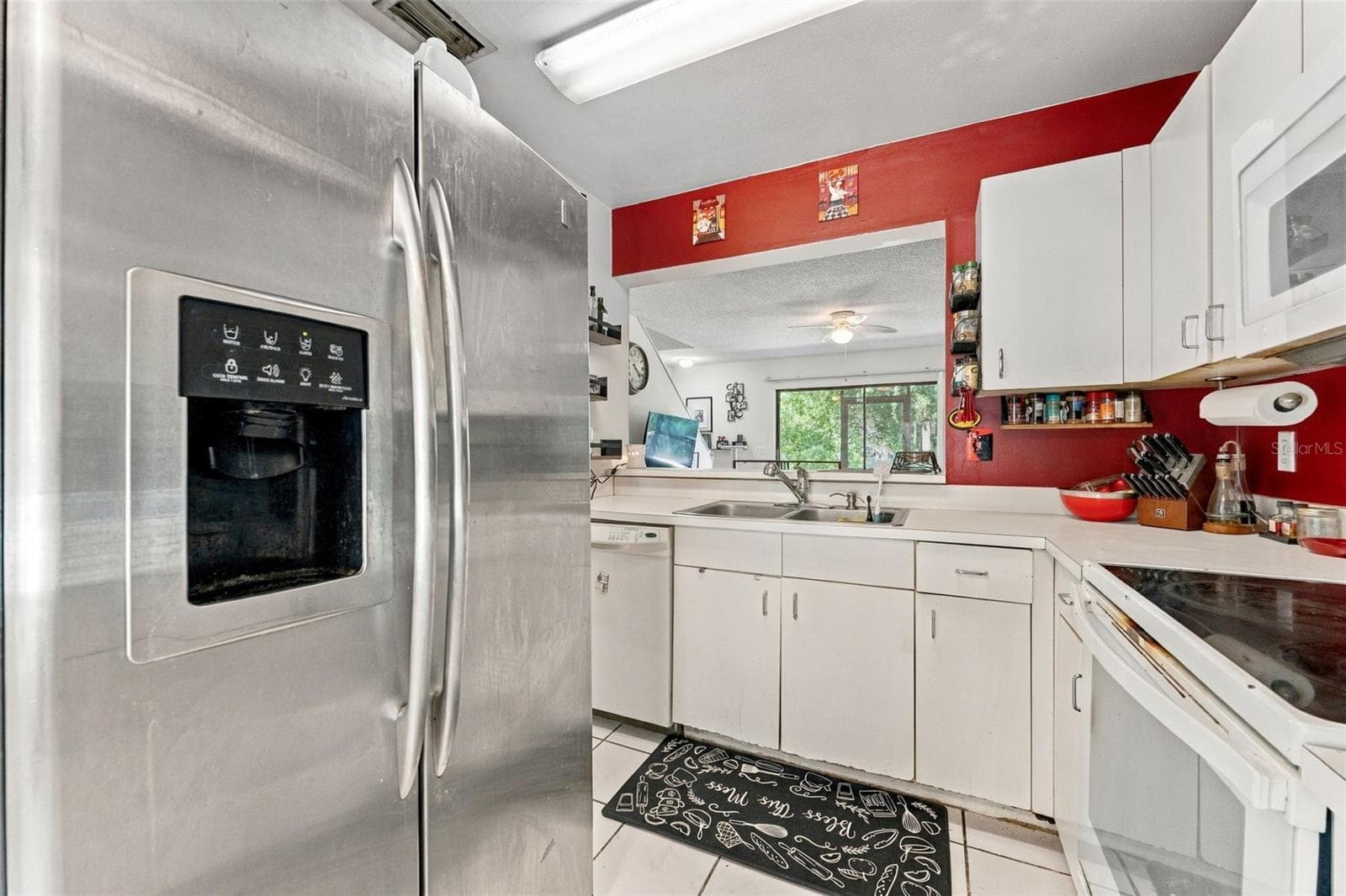 Single Family Residence at 1446 HIGHLAND RIDGE CIR, BRANDON, photo 7 of 28