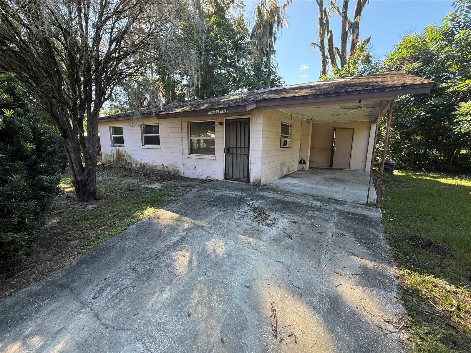Single Family Residence at 2200 SW 2ND ST, OCALA, photo 4 of 16