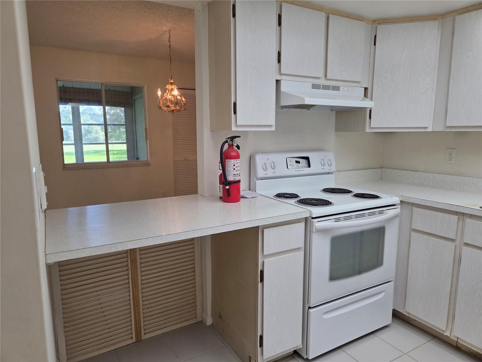 Kitchen - 610 MIDWAY DR #A, OCALA