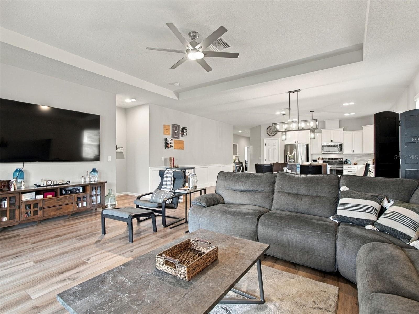 Single Family Residence at 5008 LAUREL CREEK PL, RIVERVIEW, photo 12 of 42