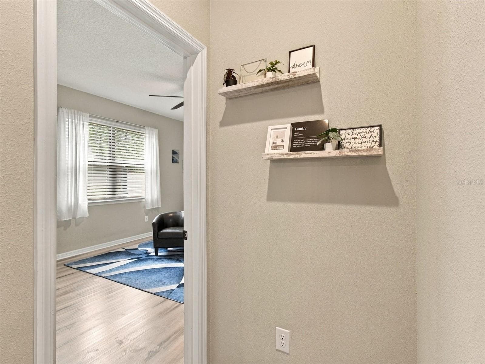 Single Family Residence at 5008 LAUREL CREEK PL, RIVERVIEW, photo 16 of 42