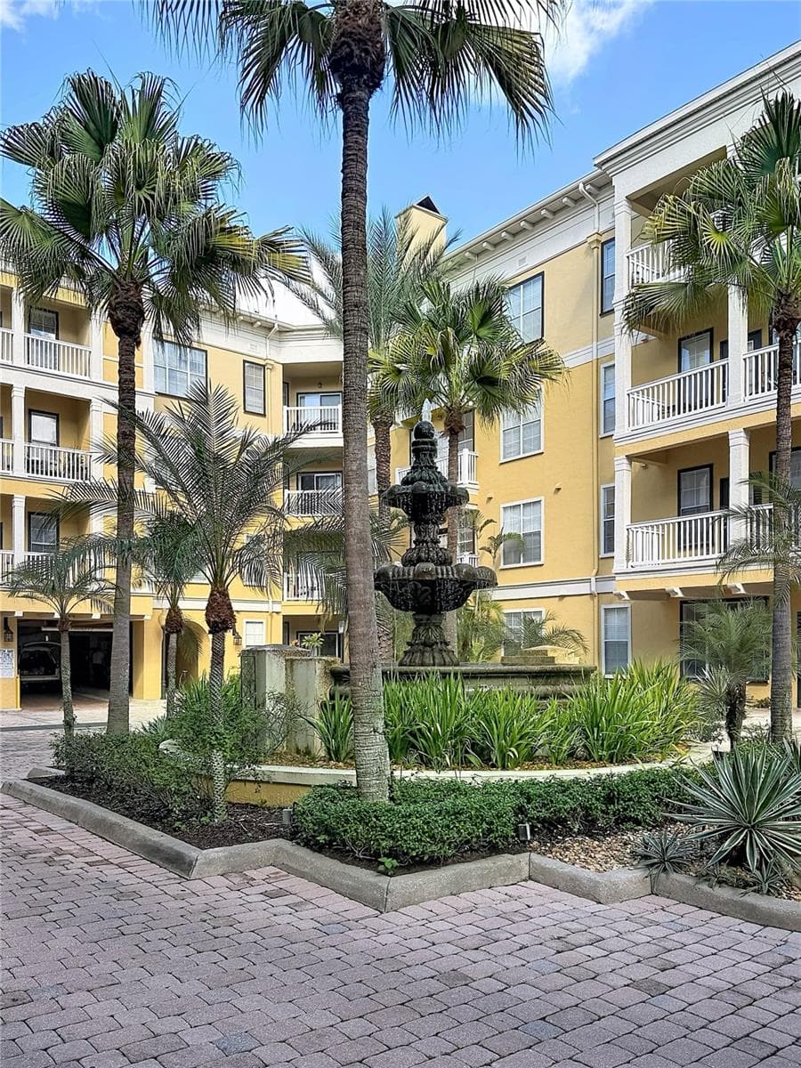 Condominium at 860 N ORANGE AVE #401, ORLANDO, photo 2 of 20