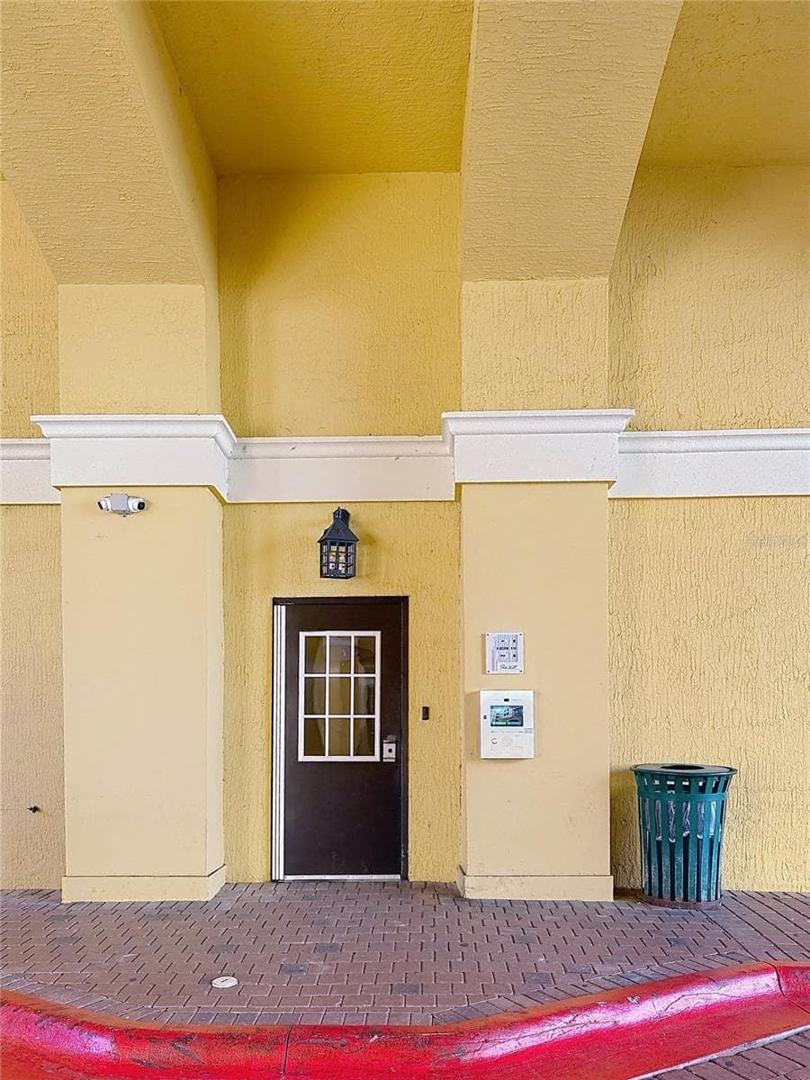 Condominium at 860 N ORANGE AVE #401, ORLANDO, photo 3 of 20