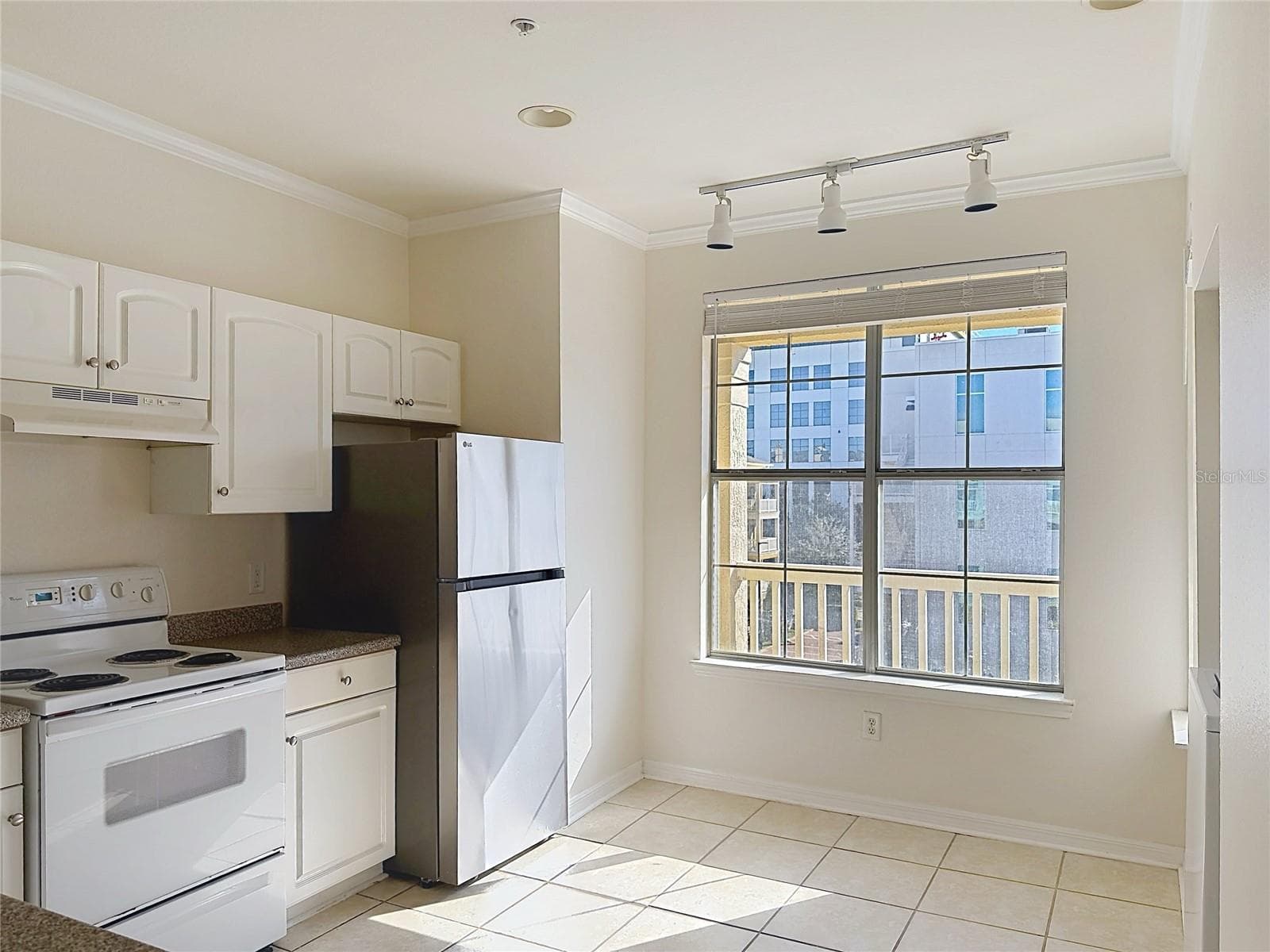 Condominium at 860 N ORANGE AVE #401, ORLANDO, photo 9 of 20