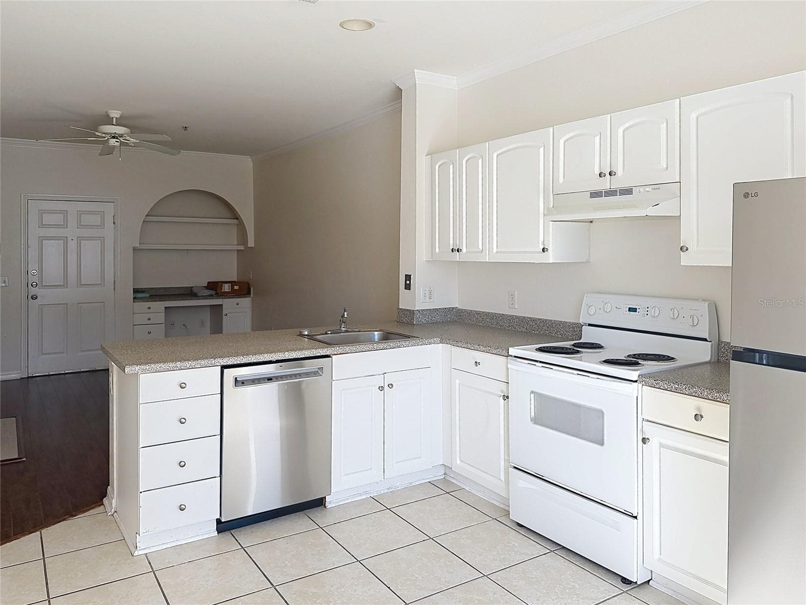 Condominium at 860 N ORANGE AVE #401, ORLANDO, photo 10 of 20