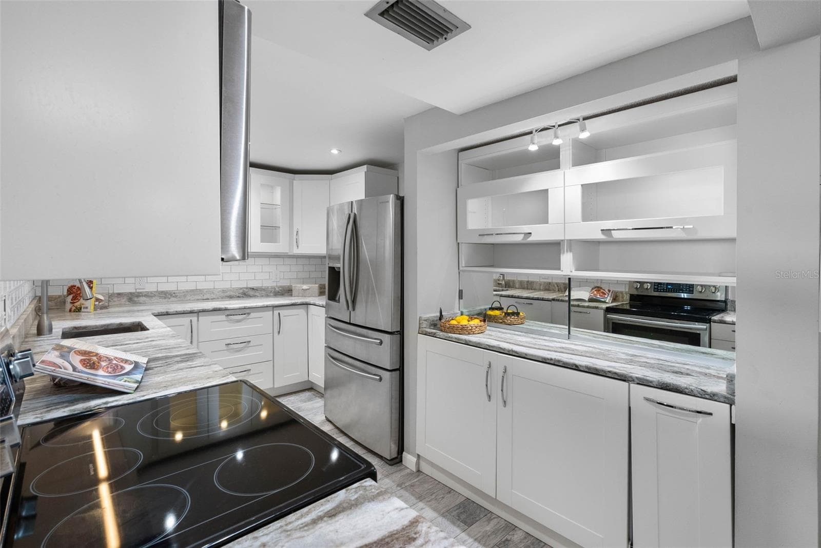 Condominium at 2700 BAYSHORE BLVD #9405, DUNEDIN, photo 35 of 47