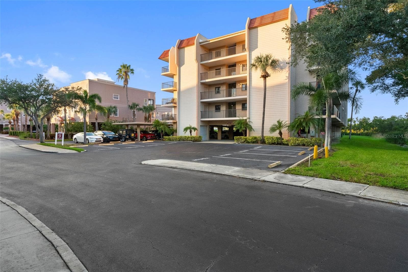 Condominium at 2700 BAYSHORE BLVD #9405, DUNEDIN, photo 39 of 47